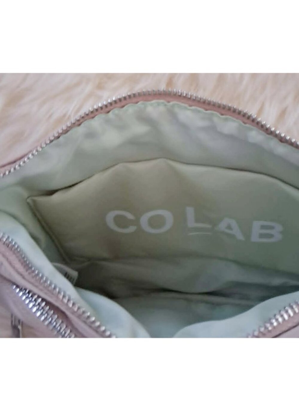 COLAB Ivy Market 'LEXI' Sling Bag - Picture 3 of 4